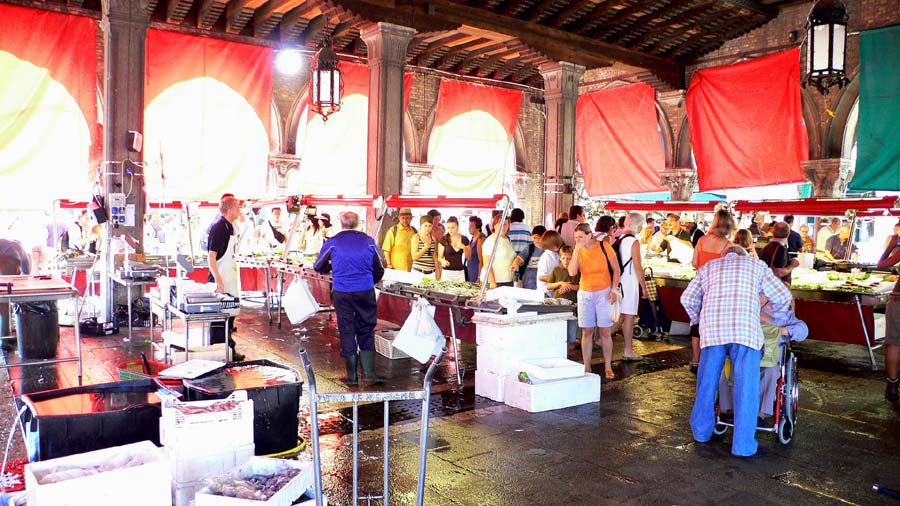 ヴェネツィアの魚たち ヨーロッパ旅行写真ブログ ベネチアの魚屋